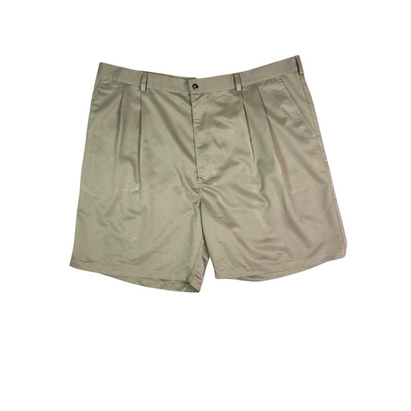 croft & barrow Other - Croft & Barrow Microfiber Pleat Front Golf Shorts Men's Size 44
